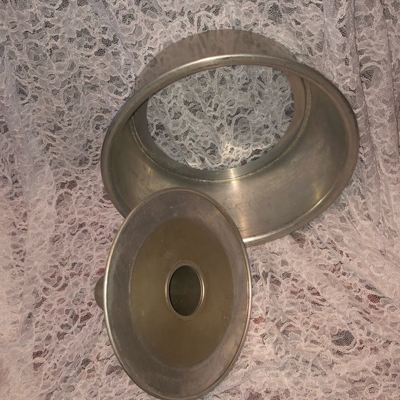 Vintage Silver Angel food cake pan - Picture 5 of 7